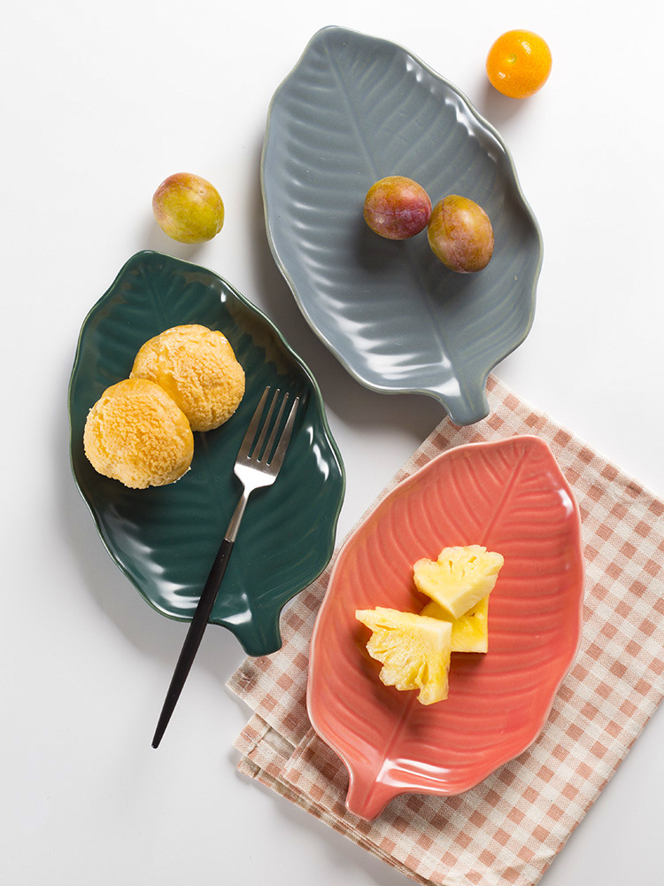 7" Leaf Shape Ceramic Snack Dishes Plate
