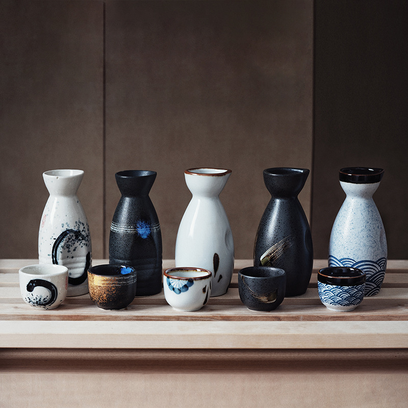 Japanese Style Sake Cup Sets with Pot